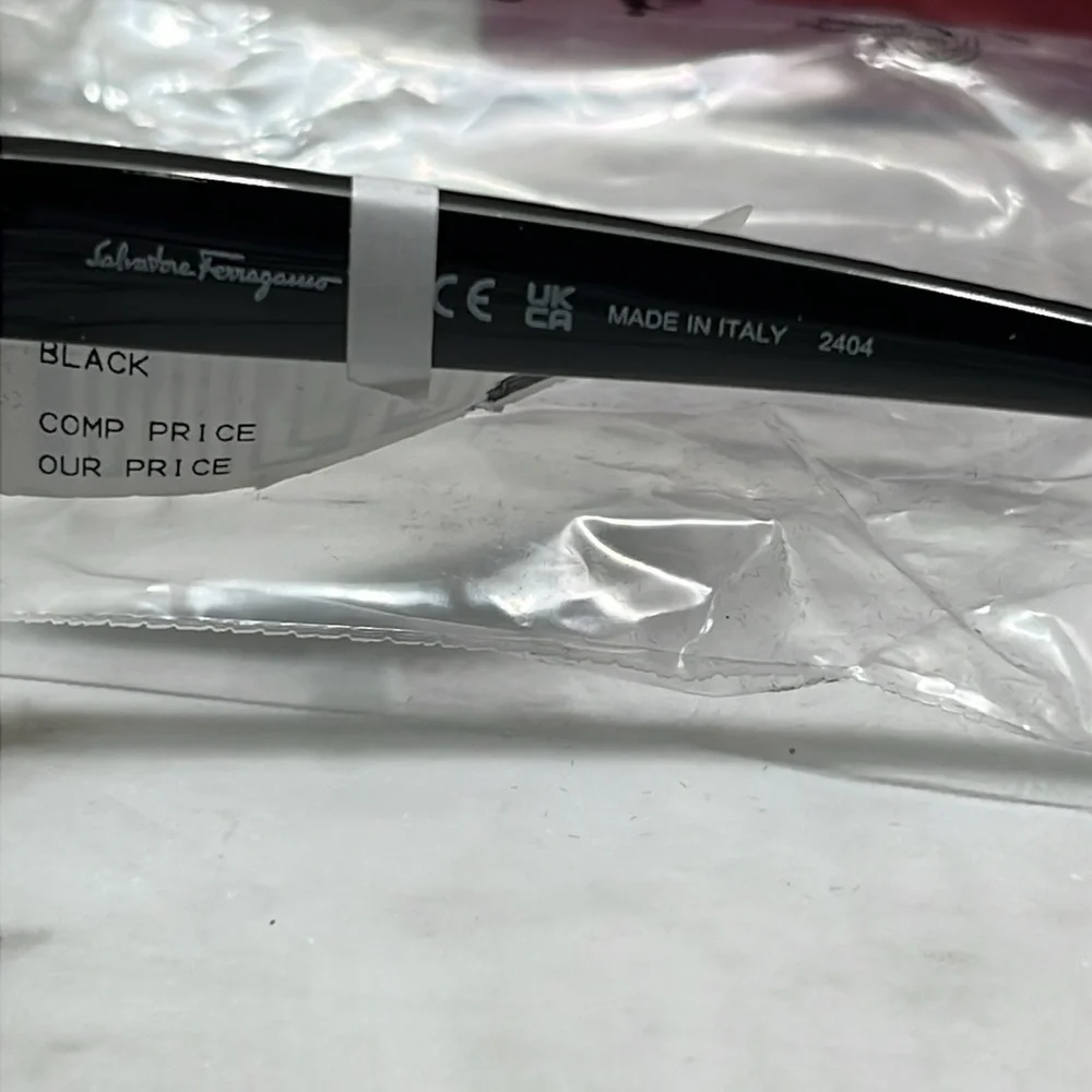 SOLD! SALVATORE FERRAGOMO BLACK SUNGLASSES NWT - Picture 5 of 16
